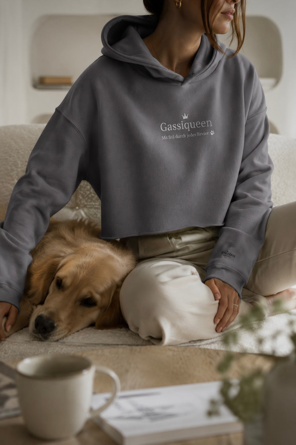 Crop-Hoodie "Gassiqueen"