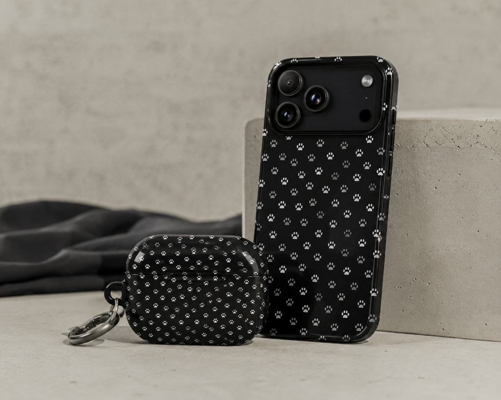 Case für AirPods® Paw Dark Collection